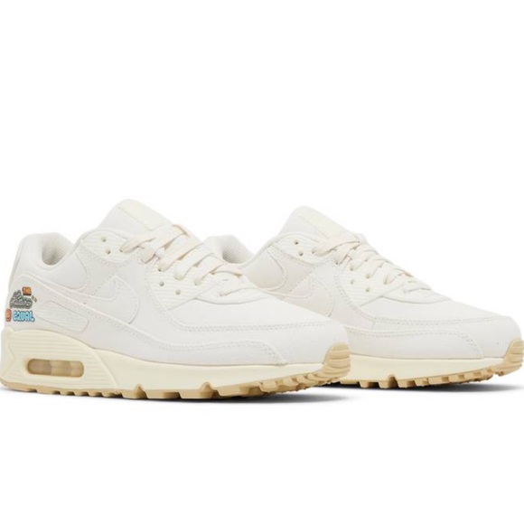 Nike WMNS Air Max 90 SE
Sail/Cashmere/Team Gold/ Sail
Women's Shoes
FD0867-133 - Picture 10 of 16